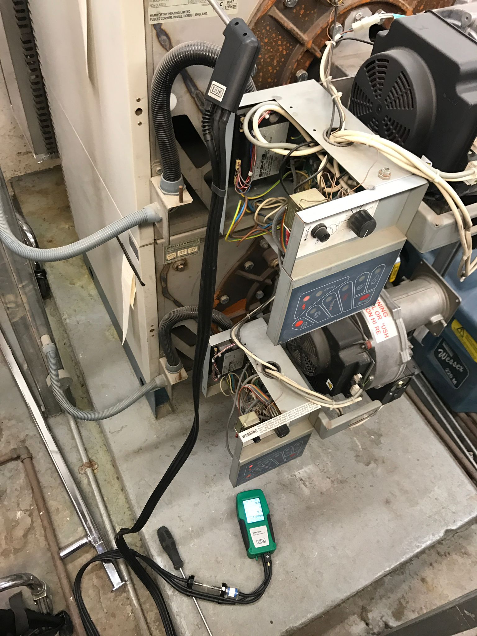 gas safe registered engineer near me Redbridge, IG4